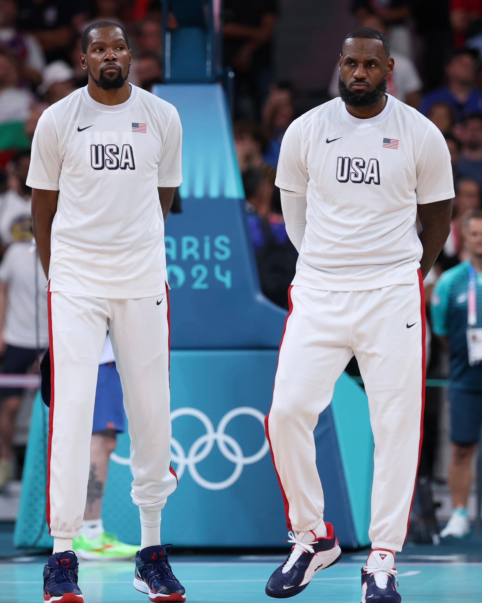 关于重要助攻首场状态出色，塞尔维亚队观众沸腾！，杜兰特重返赛场赢得满堂喝彩的信息