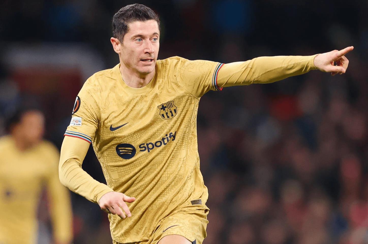 九游体育APP-莱万多夫斯基连续二十场比赛得分超过领先优势明显,篮网不断突破!上演精彩一战的简单介绍